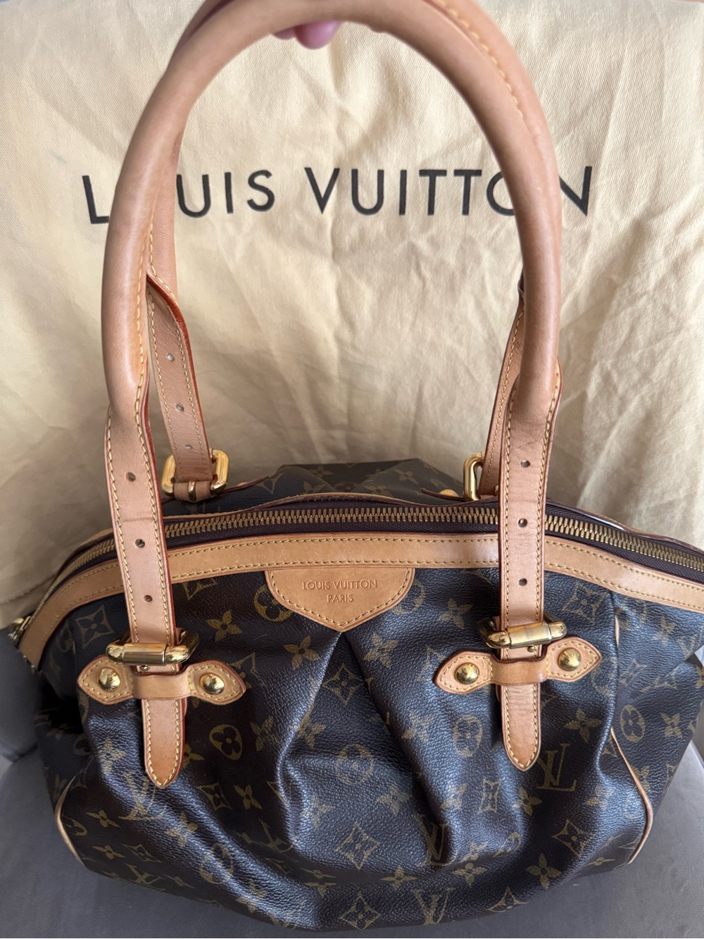 Louis Vuitton Tivoli GM Monogram Canvas Satchel with Natural Vachetta Handle - Picture 13 of 14